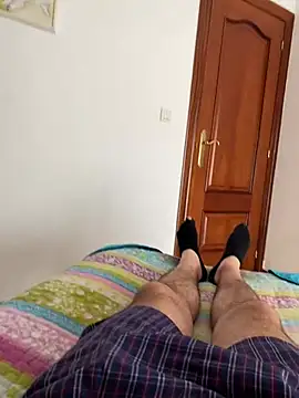 manu156789 online show from 04/10/26, 01:07