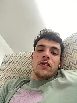 manu156789 online show from 04/08/26, 12:39