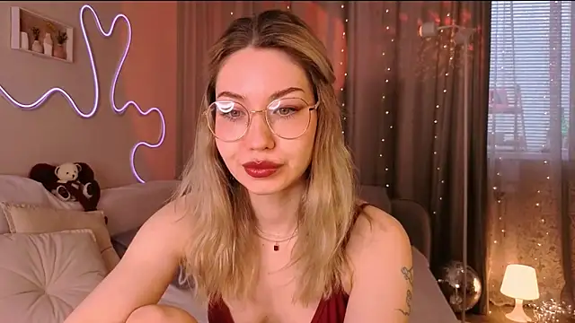 lusciousslily online show from 03/14/26, 02:39