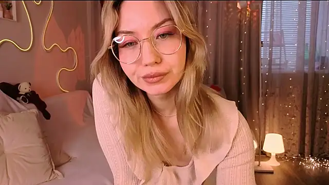 lusciousslily online show from 03/02/26, 02:45