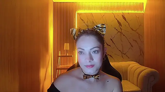 Snapshot of sofia_nova_tf chatting on 02/05/26, 01:29 sofia nova tf online show from 02/05/26, 01:29