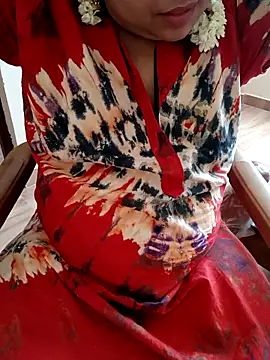 Snapshot of silk_rose05 chatting on 04/01/26, 07:10 silk rose05 online show from 04/01/26, 07:10