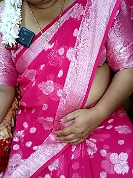 Snapshot of silk_rose05 chatting on 03/12/26, 04:33 silk rose05 online show from 03/12/26, 04:33