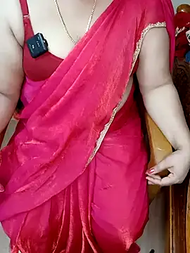 Snapshot of silk_rose05 chatting on 03/10/26, 05:39 silk rose05 online show from 03/10/26, 05:39