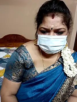 Snapshot of silk_rose05 chatting on 03/06/26, 05:30 silk rose05 online show from 03/06/26, 05:30