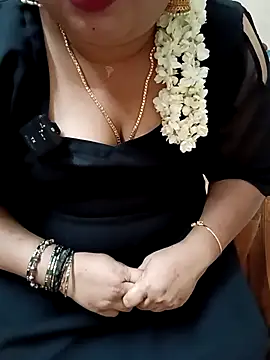 Snapshot of silk_rose05 chatting on 03/27/26, 05:14 silk rose05 online show from 03/27/26, 05:14