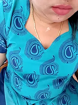 Snapshot of silk_rose05 chatting on 04/02/26, 07:26 silk rose05 online show from 04/02/26, 07:26