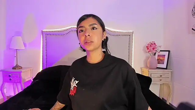 nia-malkova online show from 03/27/26, 11:44