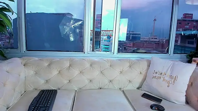 nia-malkova online show from 02/13/26, 11:32