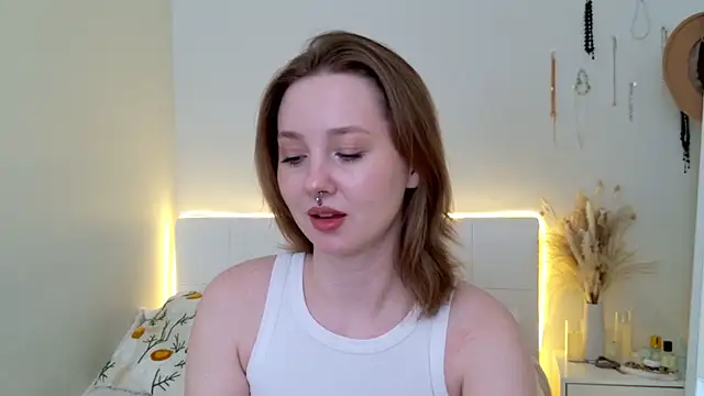 Snapshot of CandiceKingzzz chatting on 03/02/26, 01:18 CandiceKingzzz online show from 03/02/26, 01:18