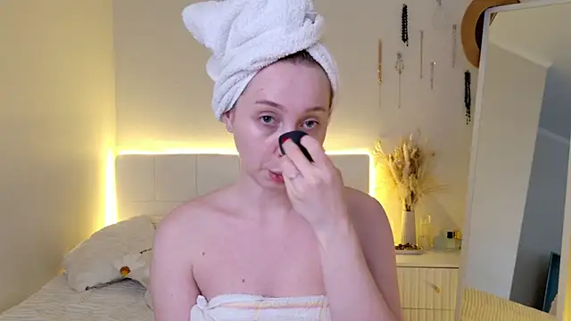 CandiceKingzzz online show from 03/15/26, 01:51