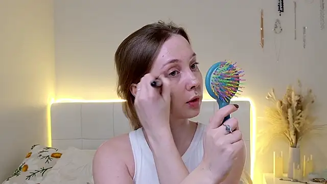 Snapshot of CandiceKingzzz chatting on 02/13/26, 03:23 CandiceKingzzz online show from 02/13/26, 03:23