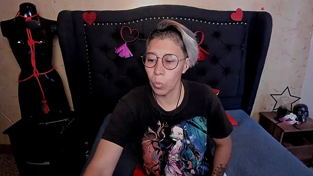 Snapshot of Kali_Panther chatting on 02/14/26, 02:28 Kali Panther online show from 02/14/26, 02:28