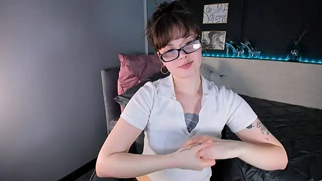 Maykinkya online show from 03/26/26, 02:04