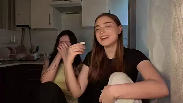 LissaBliss online show from 04/30/26, 02:13