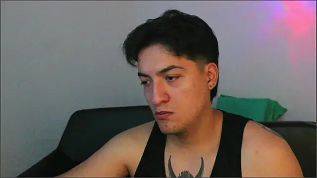 Snapshot of RoseSinsDonViktor chatting on 02/22/26, 01:13 RoseSinsDonViktor online show from 02/22/26, 01:13