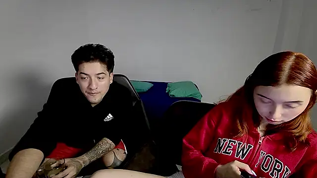 Snapshot of RoseSinsDonViktor chatting on 02/06/26, 10:33 RoseSinsDonViktor online show from 02/06/26, 10:33