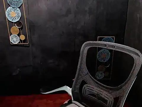 itsme jaja18 online show from 04/13/26, 04:11