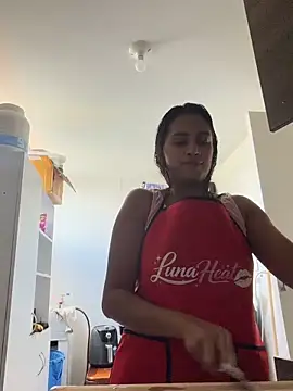 LunaHeat online show from 05/27/26, 05:09
