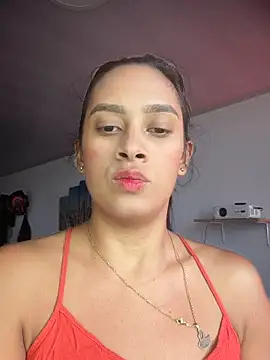 Snapshot of LunaHeat chatting on 02/14/26, 09:04 LunaHeat online show from 02/14/26, 09:04