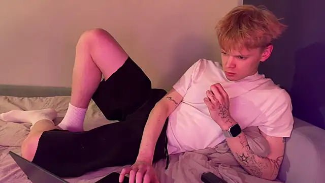 Kevin bucks online show from 03/22/26, 03:13