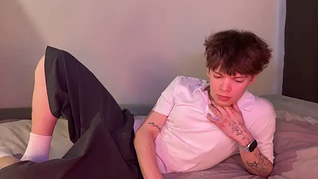 Snapshot of Kevin_bucks chatting on 02/14/26, 12:49 Kevin bucks online show from 02/14/26, 12:49