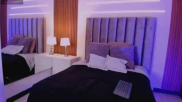 LilyHartt online show from 04/04/26, 12:12