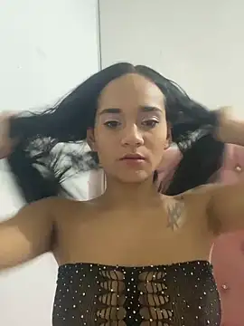 Maria x Alejandra online show from 04/02/26, 11:55