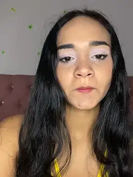 Maria x Alejandra online show from 05/14/26, 10:29