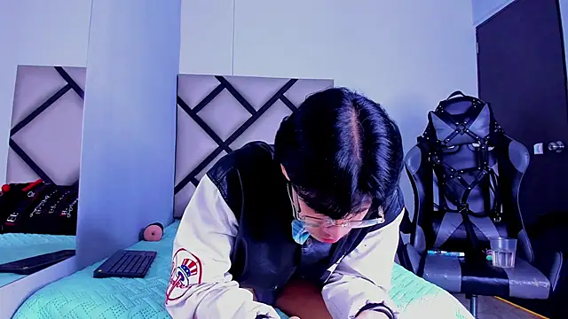 Bennet-Gray online show from 02/17/26, 05:16