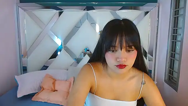 Kaytlin James online show from 03/03/26, 12:01