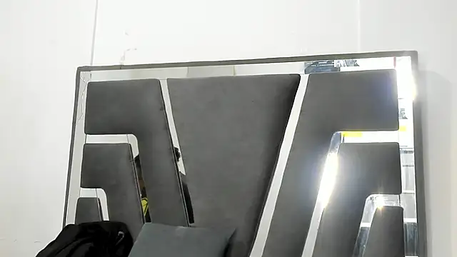 Sophiia88 online show from 04/09/26, 08:04