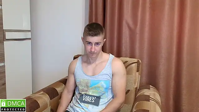 Snapshot of TodMusclePower9 chatting on 07/08/26, 04:24 TodMusclePower9 online show from 07/08/26, 04:24