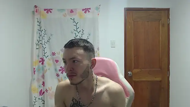 Ariana Esteban07 online show from 02/19/26, 05:59