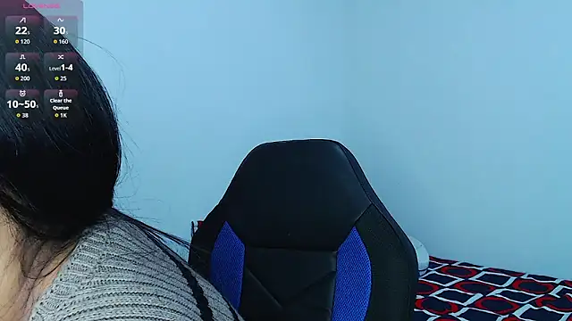 Snapshot of emily-rousee- chatting on 02/09/26, 12:14 emily-rousee- online show from 02/09/26, 12:14