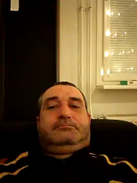 markostoitchev12 online show from 11/26/25, 05:40