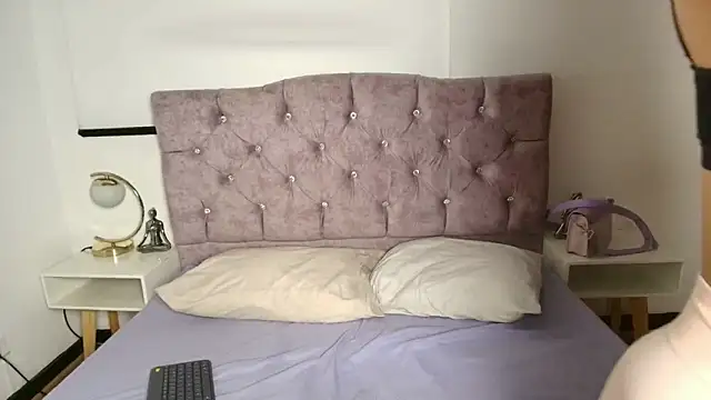 Ruby Rouge  online show from 03/19/26, 07:14