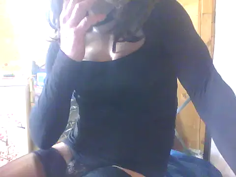 Luanatrav1 online show from 02/23/26, 12:06