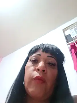 Snapshot of SabrinaColin chatting on 05/17/26, 11:16 SabrinaColin online show from 05/17/26, 11:16