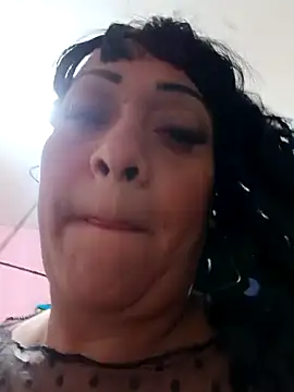 Snapshot of SabrinaColin chatting on 02/11/26, 03:28 SabrinaColin online show from 02/11/26, 03:28