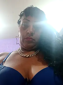 Snapshot of SabrinaColin chatting on 02/22/26, 03:42 SabrinaColin online show from 02/22/26, 03:42