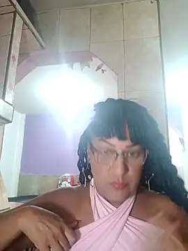 Snapshot of SabrinaColin chatting on 03/02/26, 12:11 SabrinaColin online show from 03/02/26, 12:11