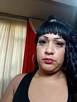 Snapshot of SabrinaColin chatting on 02/18/26, 02:24 SabrinaColin online show from 02/18/26, 02:24