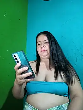 Snapshot of Diana_006 chatting on 02/25/26, 01:11 Diana 006 online show from 02/25/26, 01:11