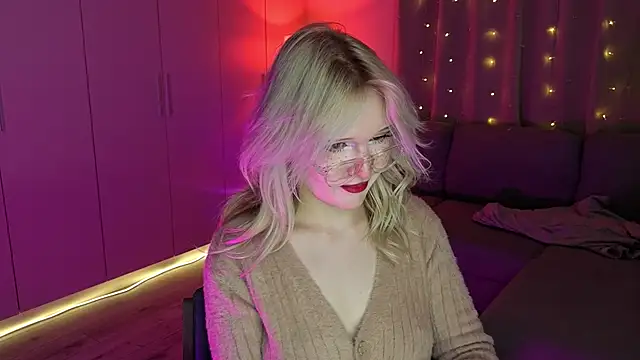 Snapshot of Mary_Piersen chatting on 02/20/26, 06:26 Mary Piersen online show from 02/20/26, 06:26