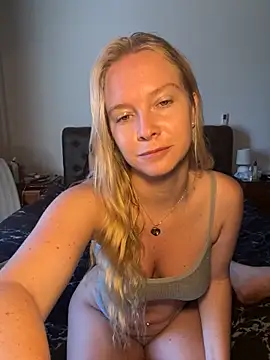 Ellie-rosee online show from 06/01/26, 06:02