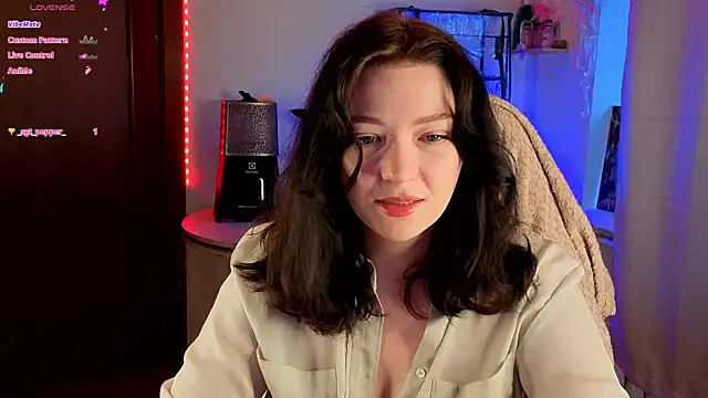 Doll lira online show from 02/11/26, 02:28