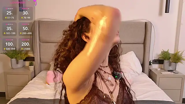 Luna Starlight online show from 02/22/26, 09:16