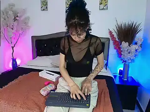 HannahBlue  online show from 02/14/26, 12:27