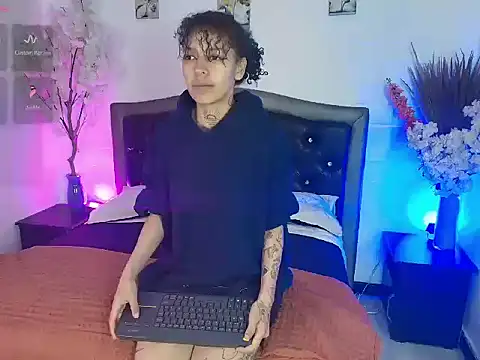 HannahBlue  online show from 02/16/26, 12:15